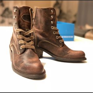 Fluevog Adriana Lace-up Ankle Boot - Brown